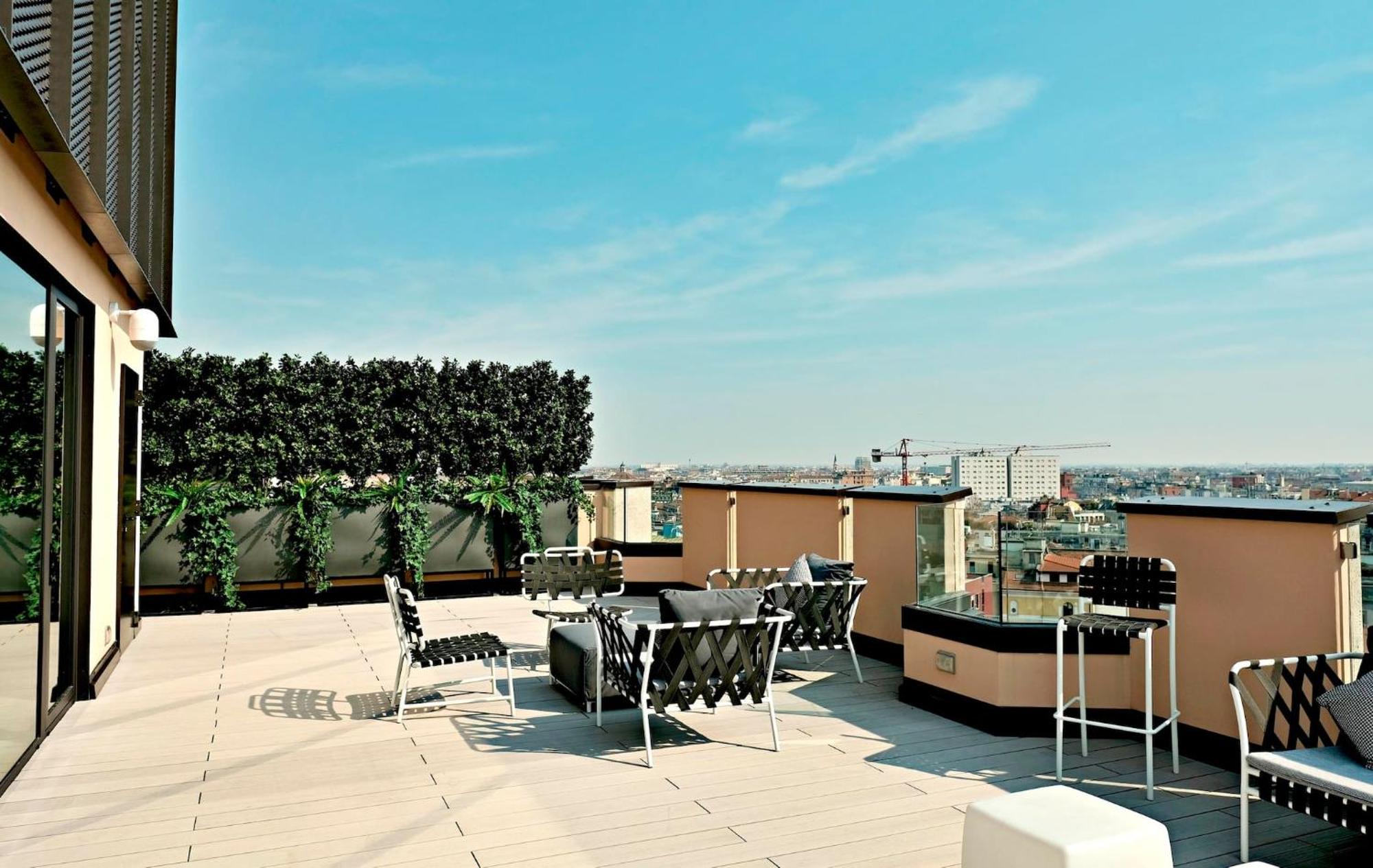 San Babila Central Tower With Panoramic Terrace Overlooking Duomo By Rentopolis ميلان المظهر الخارجي الصورة