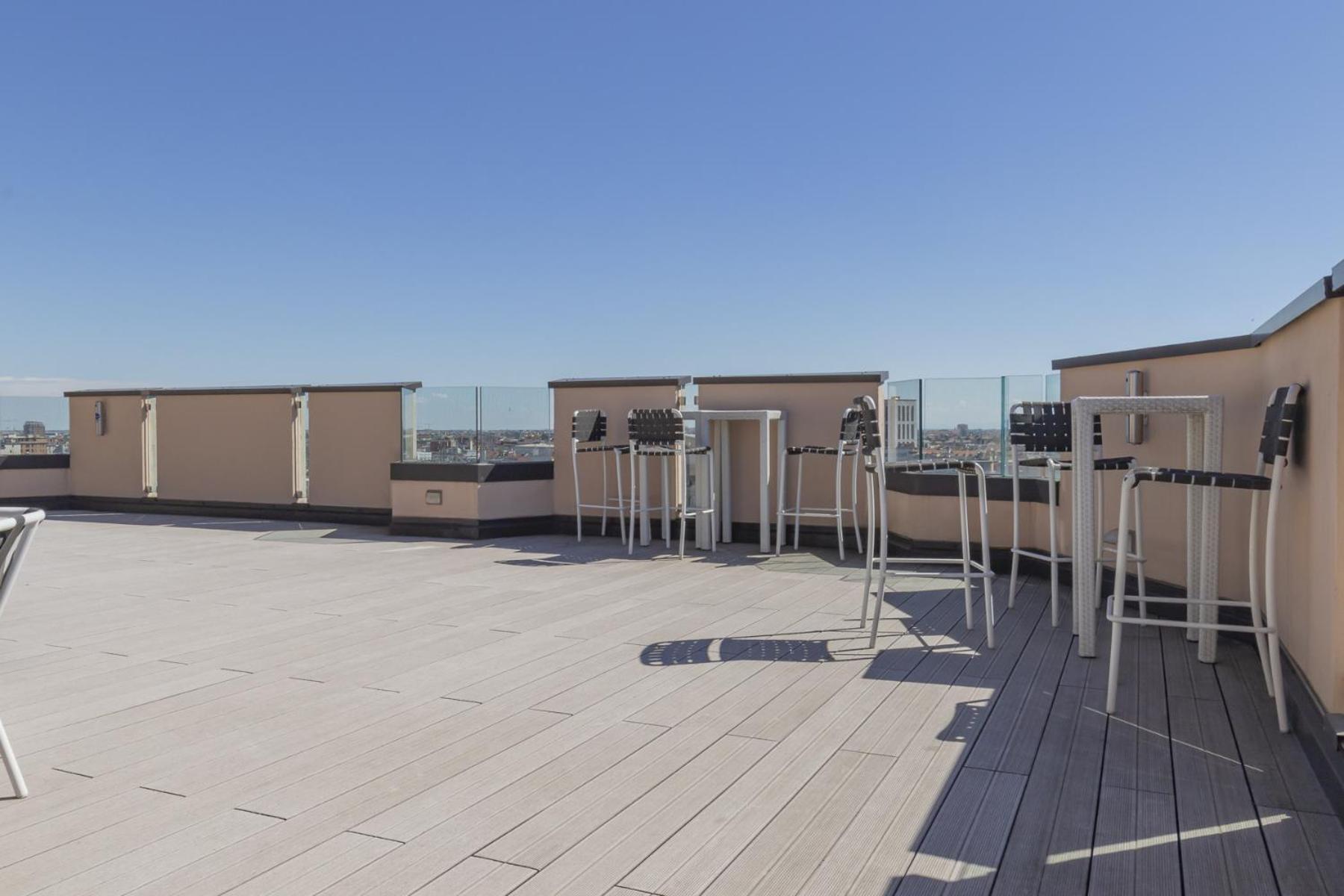 San Babila Central Tower With Panoramic Terrace Overlooking Duomo By Rentopolis ميلان المظهر الخارجي الصورة