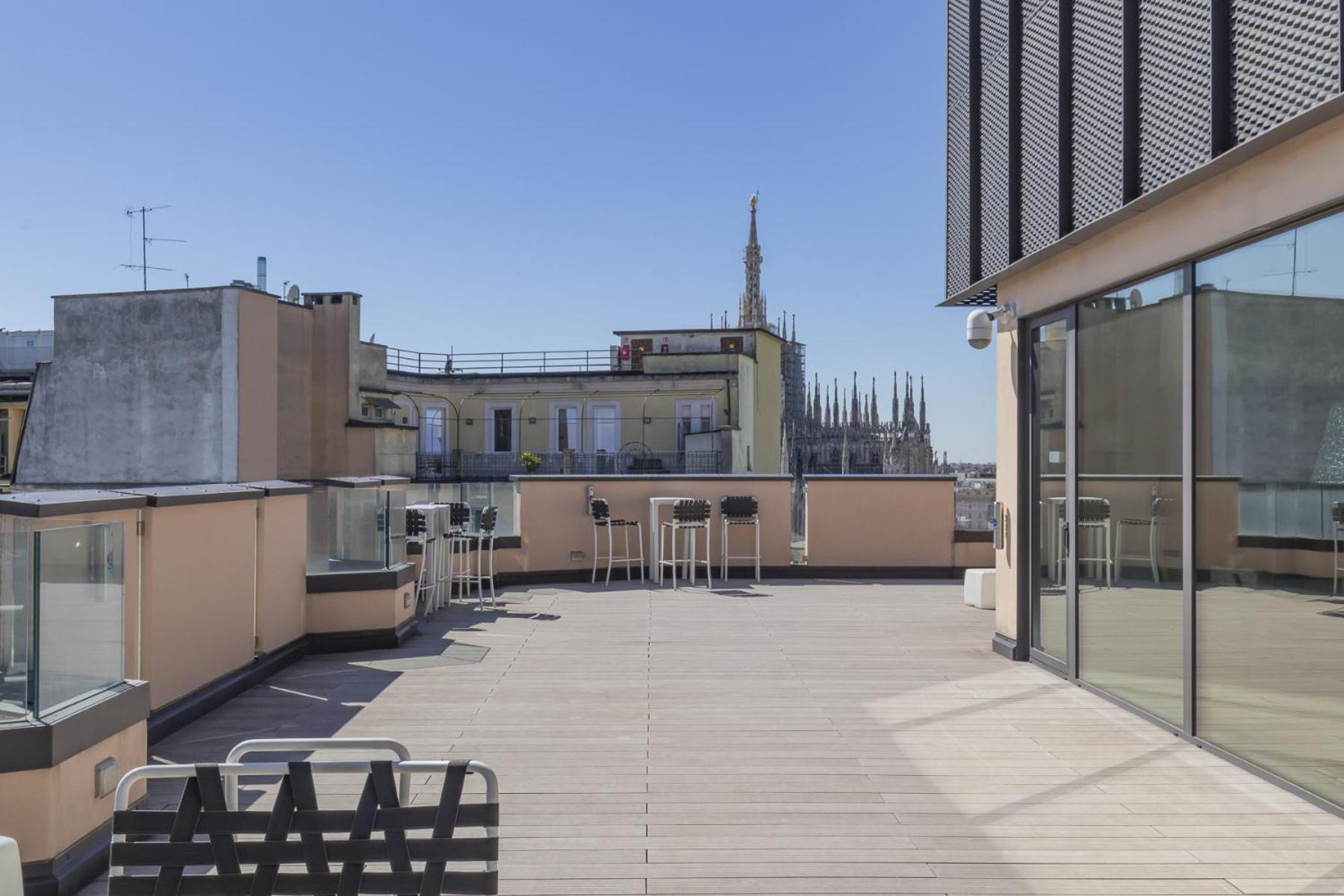 San Babila Central Tower With Panoramic Terrace Overlooking Duomo By Rentopolis ميلان المظهر الخارجي الصورة